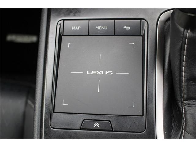 TOYOTA LEXUS UX250H 2019 Image 31