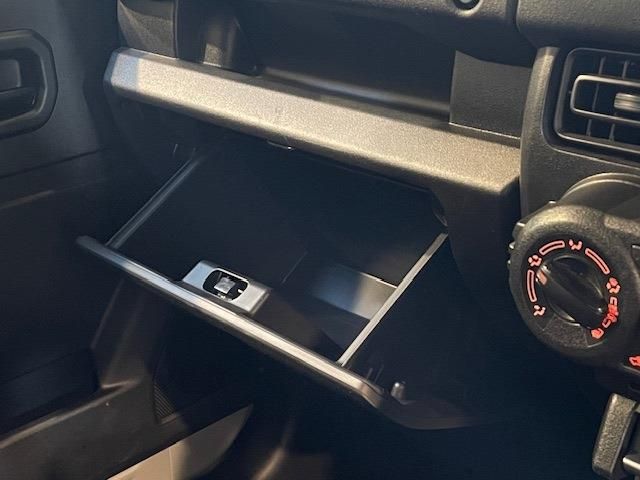 SUZUKI JIMNY 4WD 2025 Image 31