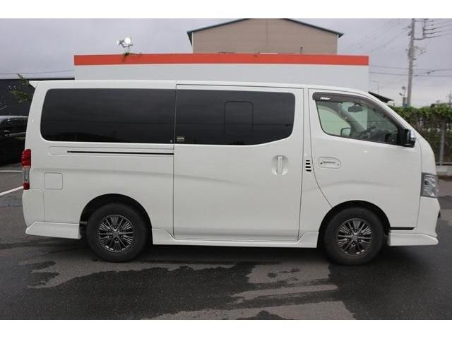 NISSAN NV350 CARAVAN 2020 Image 31