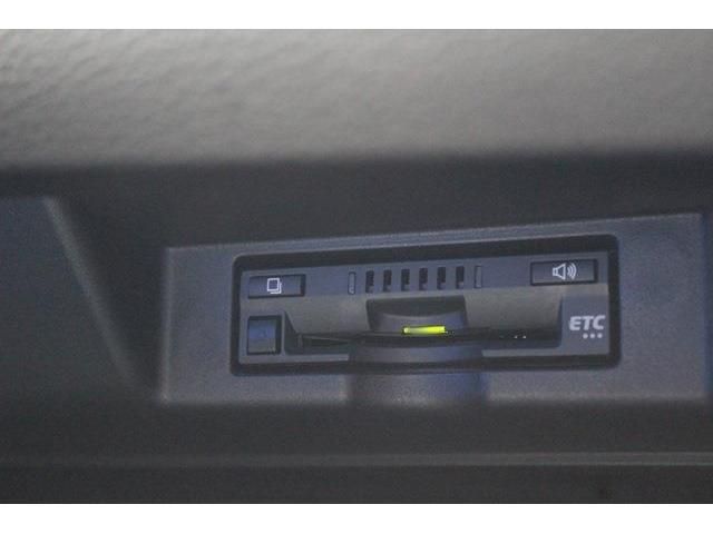 TOYOTA HARRIER HYBRID 2017 Image 31