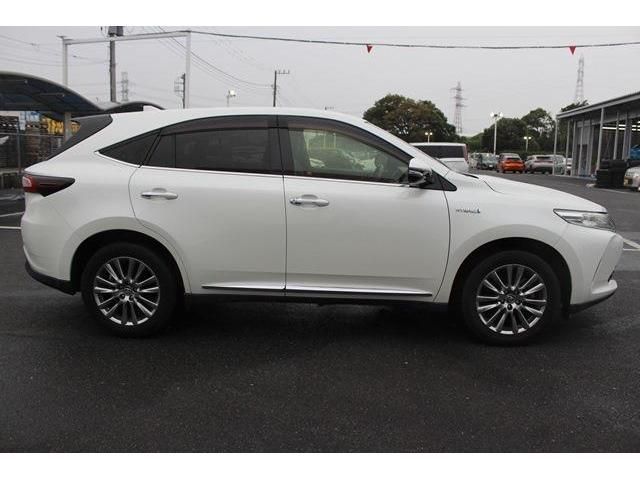 TOYOTA HARRIER HYBRID 2017 Image 31