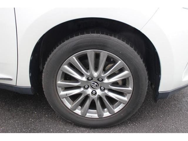 TOYOTA HARRIER HYBRID 2017 Image 31