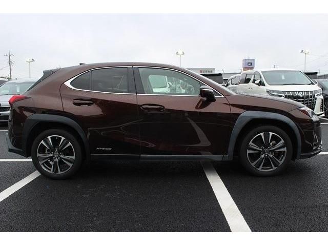 TOYOTA LEXUS UX250H 2019 Image 31