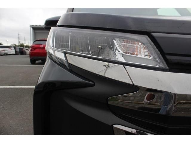 TOYOTA NOAH HYBRID 2022 Image 31