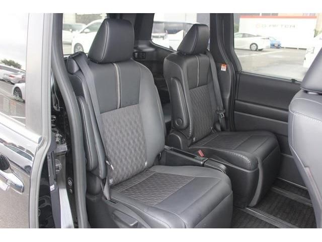 TOYOTA NOAH HYBRID 2022 Image 31