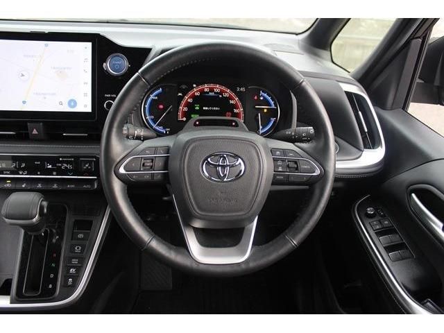 TOYOTA NOAH HYBRID 2022 Image 31