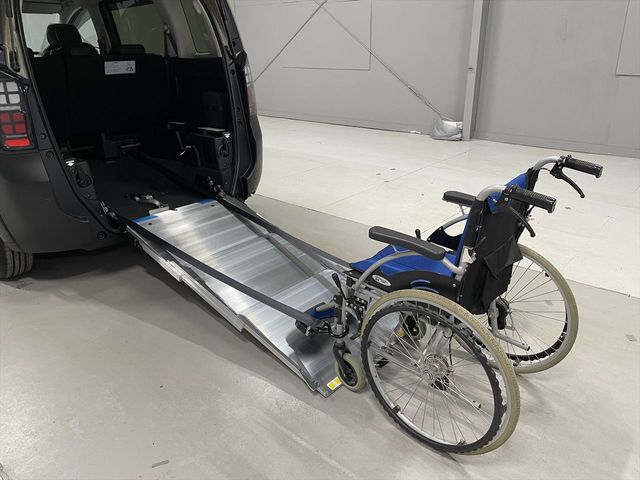 HONDA FREED E:HEV 2025 Image 31