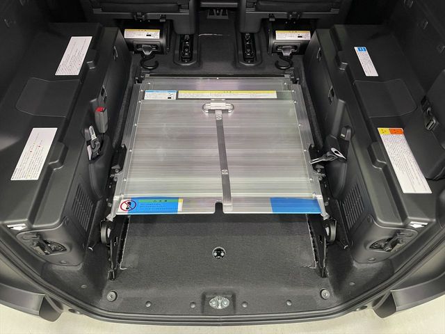 HONDA FREED E:HEV 2025 Image 31