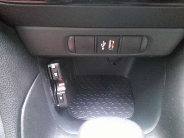 TOYOTA YARIS HYBRID 2021 Image 31