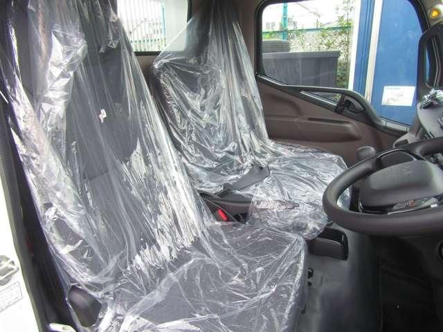 MITSUBISHI CANTER 2025 Image 31