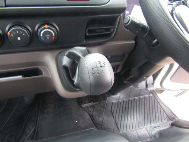 MITSUBISHI CANTER 2025 Image 31