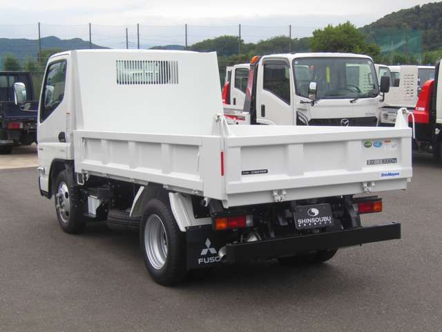 MITSUBISHI CANTER 2025 Image 31