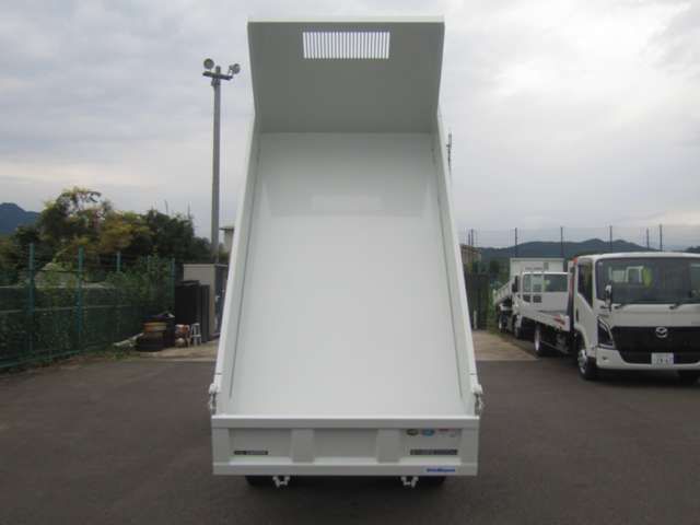 MITSUBISHI CANTER 2025 Image 31