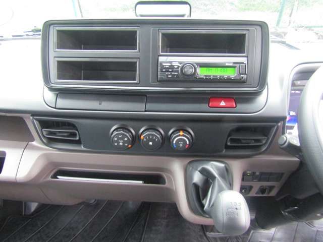 MITSUBISHI CANTER 2025 Image 31