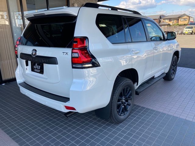 TOYOTA LANDCRUISER PRADO 2022 Image 31