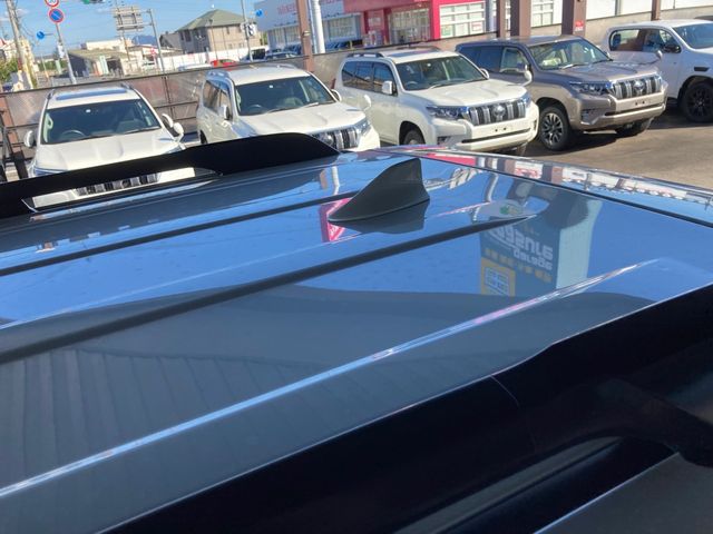 TOYOTA LANDCRUISER PRADO 2022 Image 31