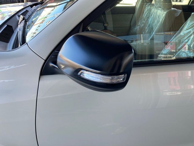 TOYOTA LANDCRUISER PRADO 2022 Image 31