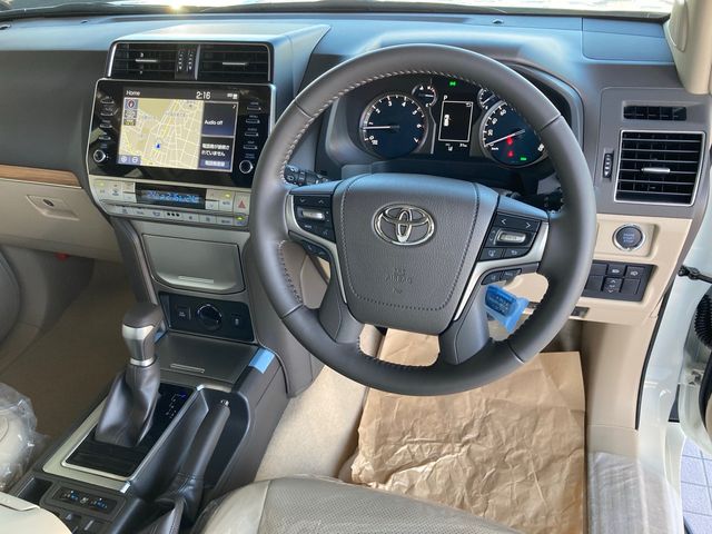 TOYOTA LANDCRUISER PRADO 2022 Image 31