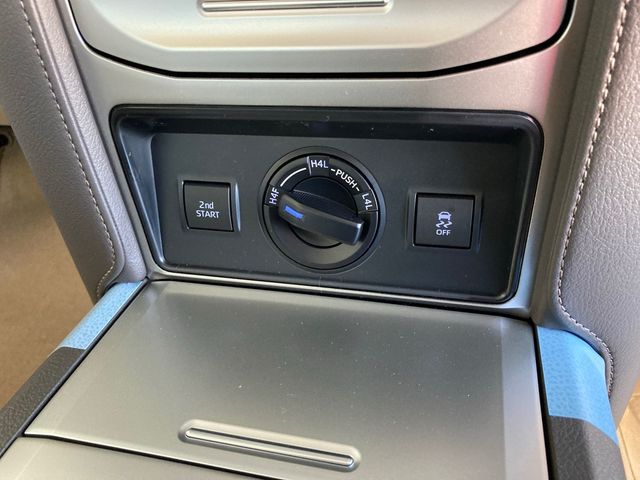 TOYOTA LANDCRUISER PRADO 2022 Image 31