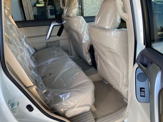 TOYOTA LANDCRUISER PRADO 2022 Image 31