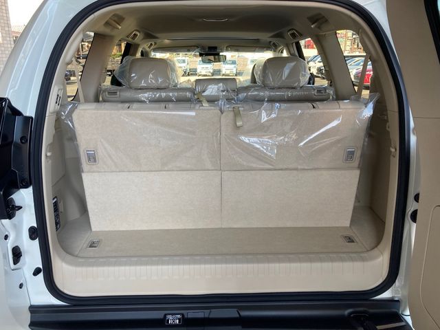 TOYOTA LANDCRUISER PRADO 2022 Image 31