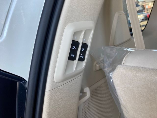 TOYOTA LANDCRUISER PRADO 2022 Image 31