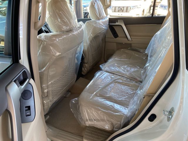 TOYOTA LANDCRUISER PRADO 2022 Image 31