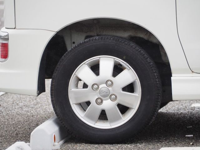 DAIHATSU ATRAI WAGON 2015 Image 31