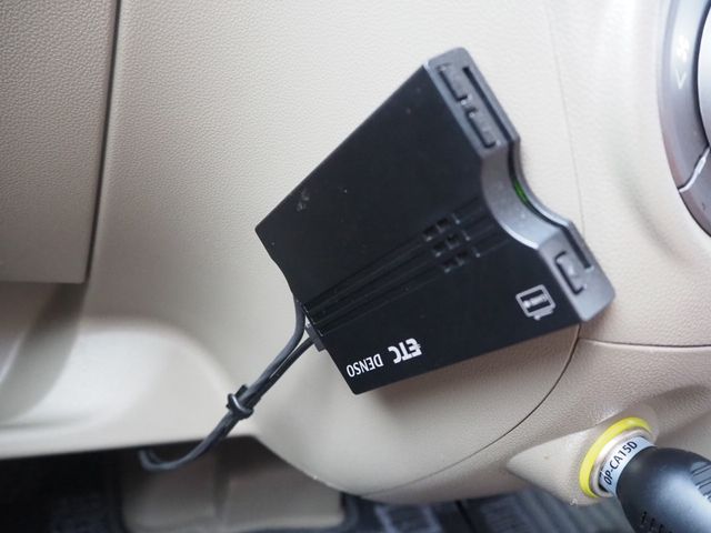 DAIHATSU ATRAI WAGON 2015 Image 31