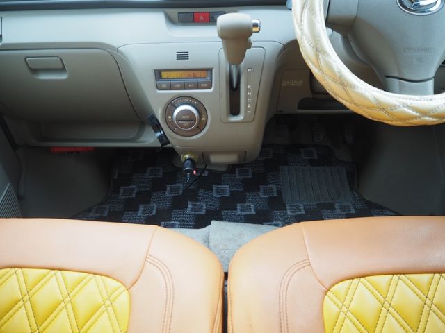 DAIHATSU ATRAI WAGON 2015 Image 31