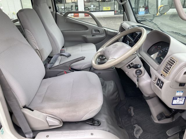 TOYOTA TOYOACE 2013 Image 31