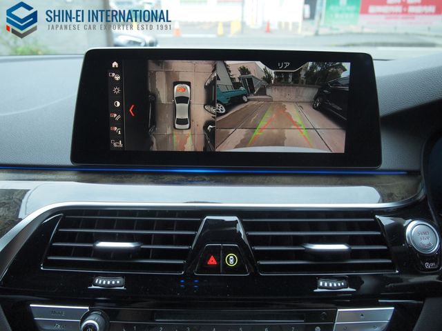 BMW 5SERIES SEDAN 2018 Image 31