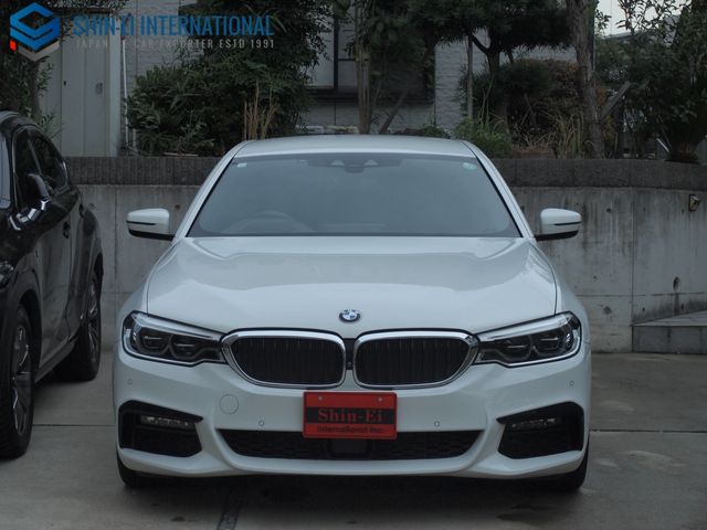 BMW 5SERIES SEDAN 2018 Image 31