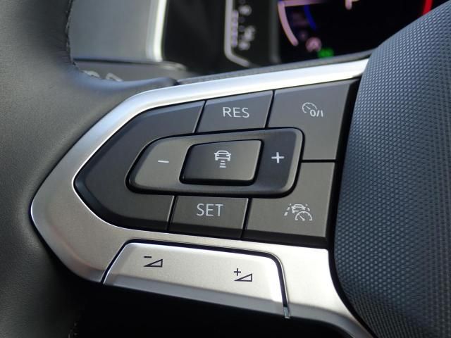 VOLKSWAGEN T-ROC 2025 Image 31