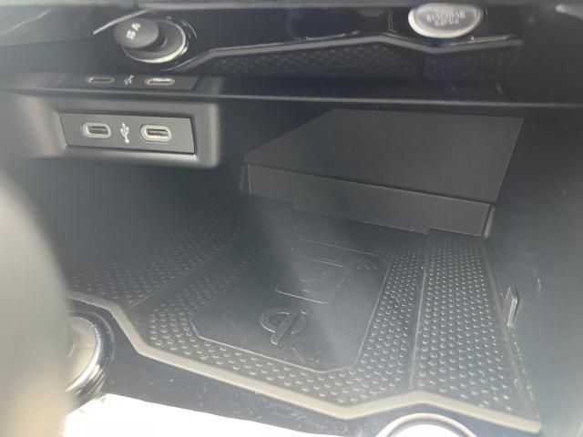 VOLKSWAGEN T-ROC 2025 Image 31