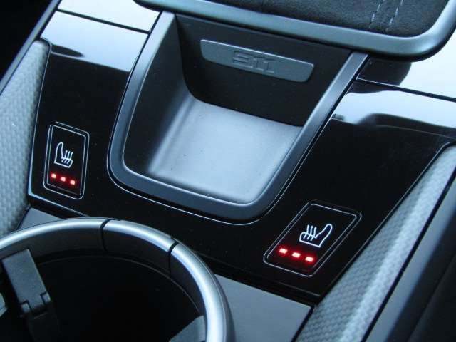 PORSCHE 911 2022 Image 31