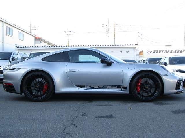 PORSCHE 911 2022 Image 31