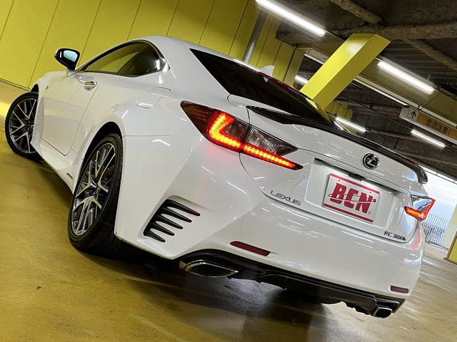 TOYOTA LEXUS RC300H 2014 Image 31