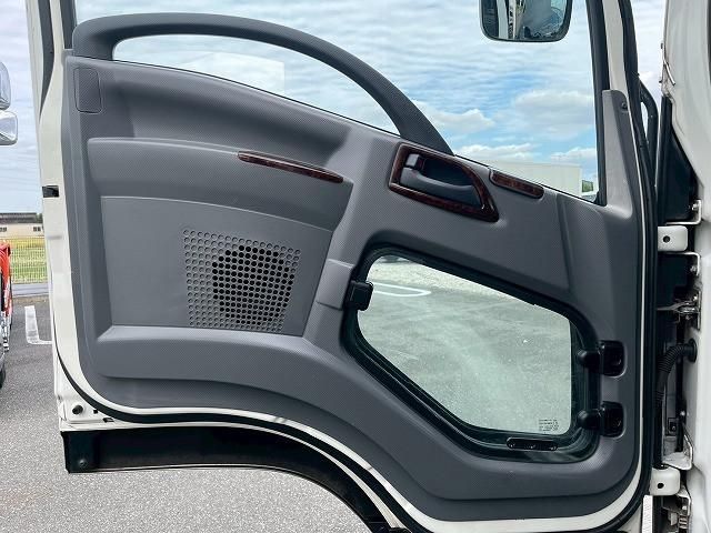 ISUZU FORWARD 2015 Image 31