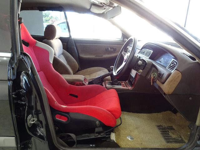 NISSAN LAUREL 1990 Image 31