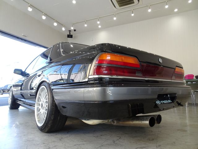 NISSAN LAUREL 1990 Image 31