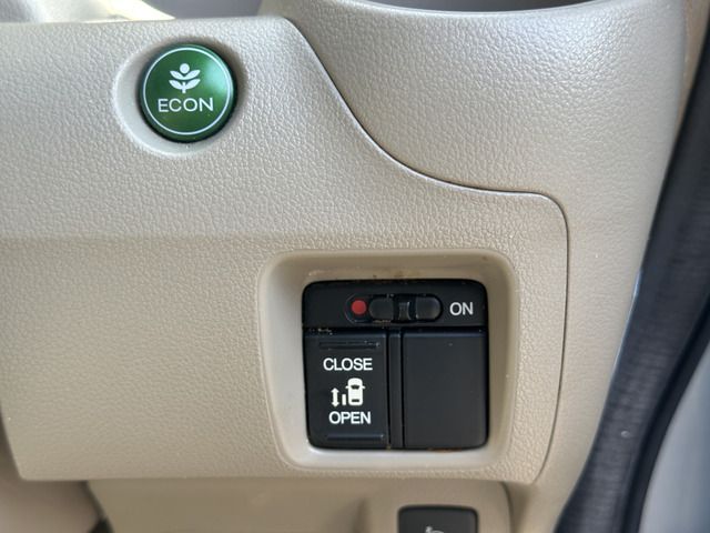 HONDA N BOX 2012 Image 31