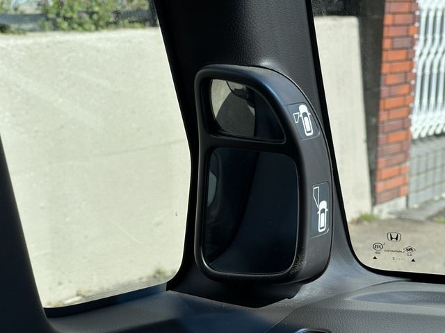 HONDA N BOX 2012 Image 31