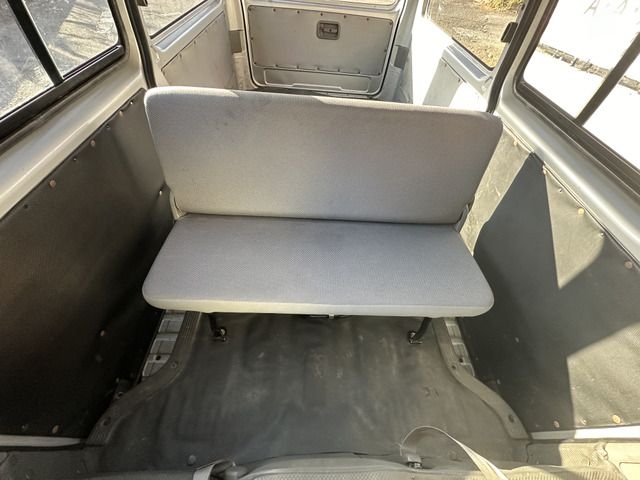 TOYOTA HIACE VAN 2WD 2007 Image 31