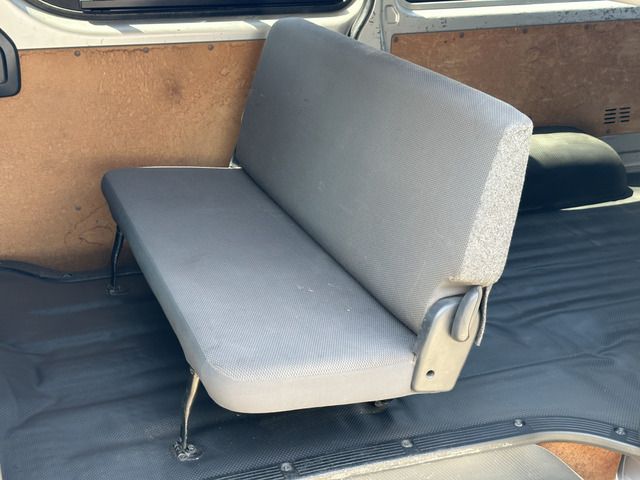 TOYOTA HIACE VAN 2WD 2013 Image 31