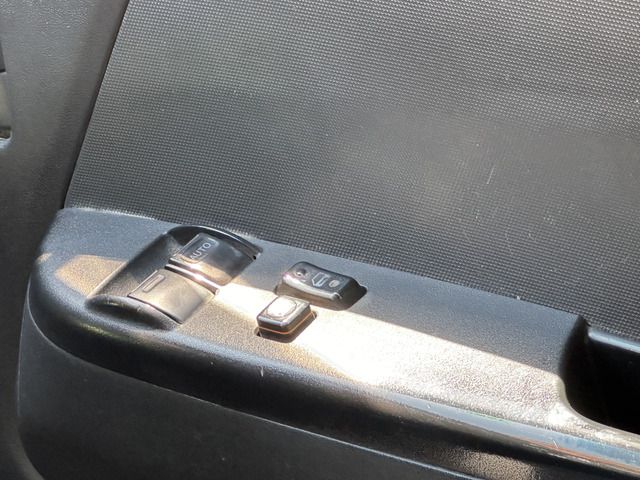 TOYOTA HIACE VAN 2WD 2013 Image 31