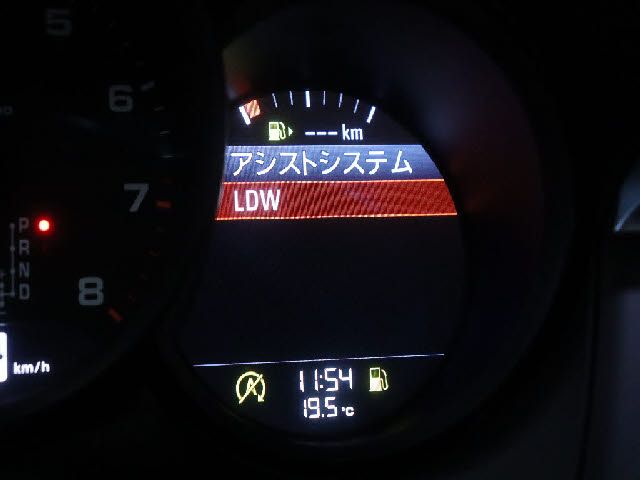 PORSCHE MACAN 2018 Image 31