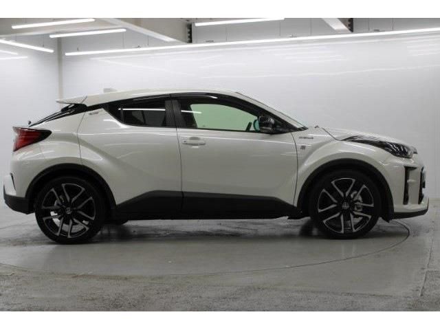 TOYOTA C-HR 2019 Image 31