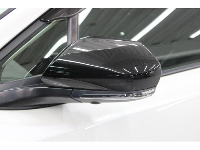 TOYOTA C-HR 2019 Image 31