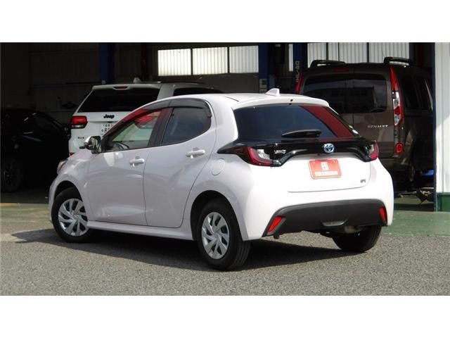 TOYOTA YARIS HYBRID 2020 Image 31